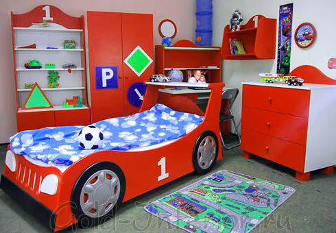 Дизайн комнаты для мальчика в спортивном стиле