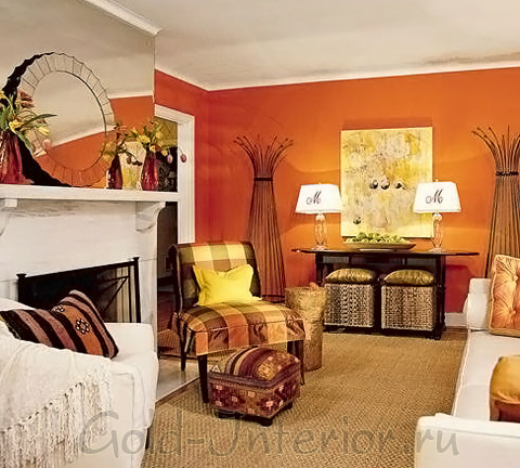 Оттенки оранжевого, соломенный и багряный цвета в декоре гостиной