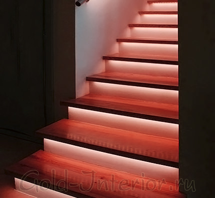 Подсветка на лестнице