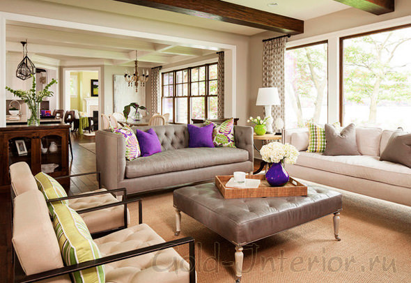Серый диван + фиолетовые подушки